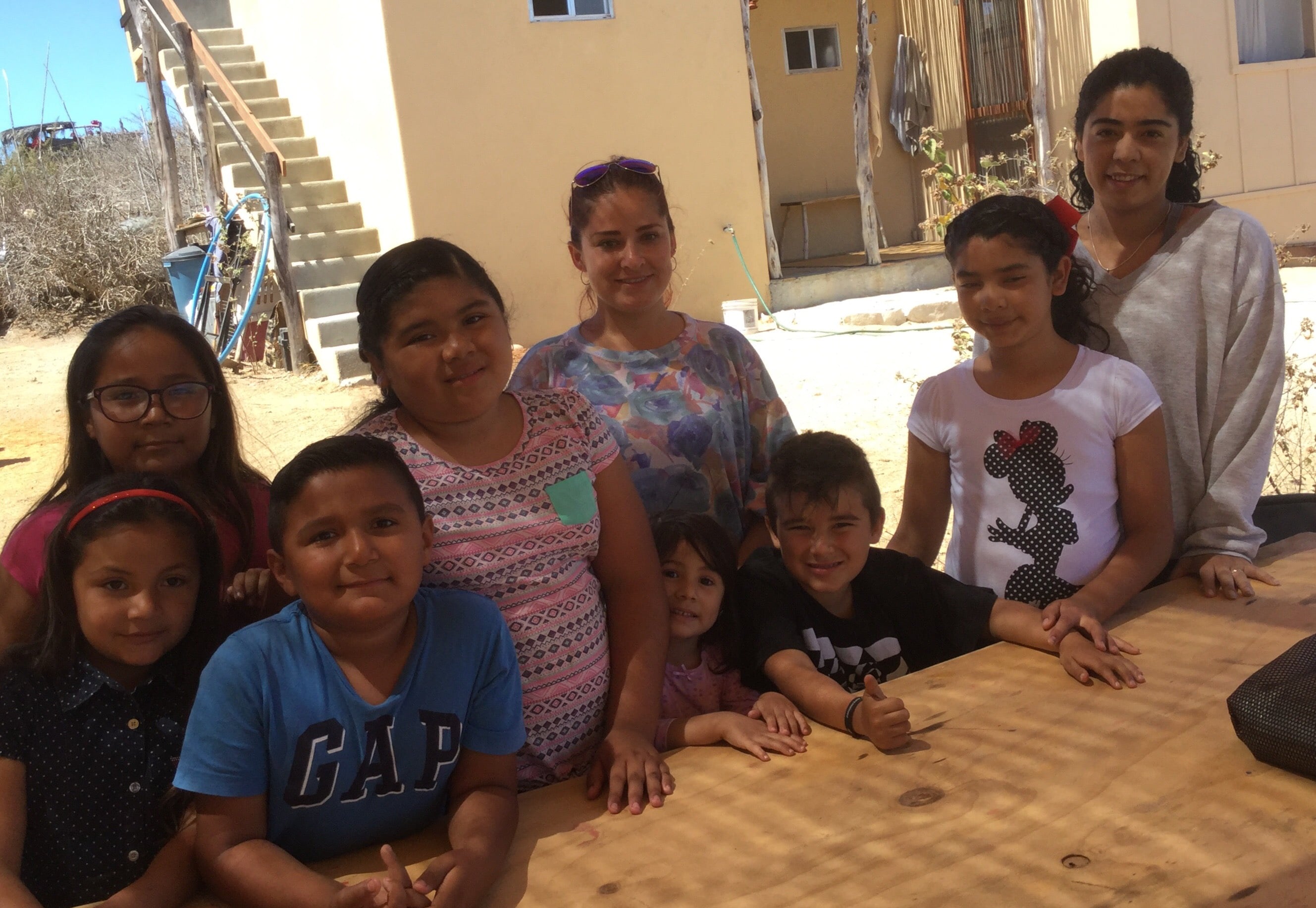 Teaching Children Art in Mexico OutdoorPainter