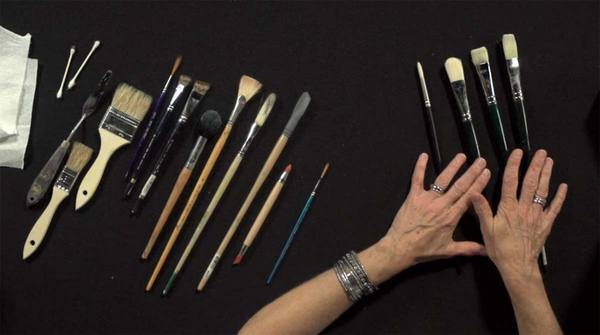 Paint brushes for artists
