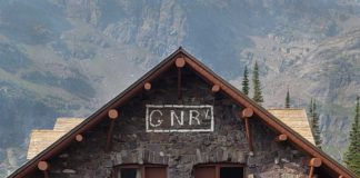 Plein air painting at Sperry Chalet artist residency