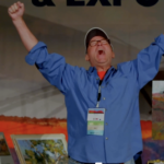 Mike Bonar at the Plein Air Convention & Expo, after winning a trip to New Zealand