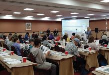 Art workshops - Carrie Curran teaches students the basics at the annual Plein Air Convention & Expo (PACE)