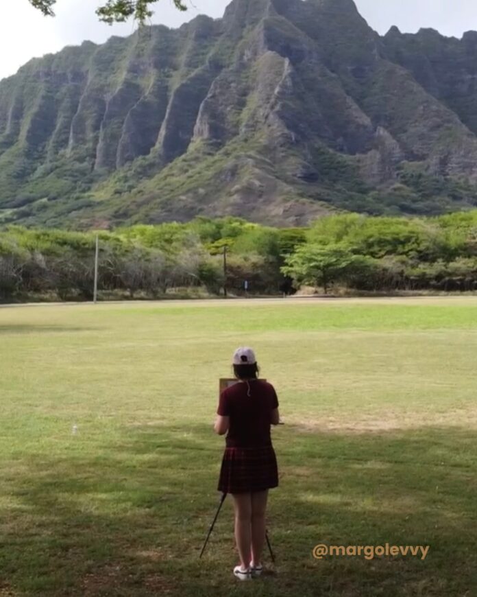 Margo Levvy painting on location in Hawaii; Instagram: @margolevvy Margo Levvy painting on location in Hawaii; Instagram: @margolevvy