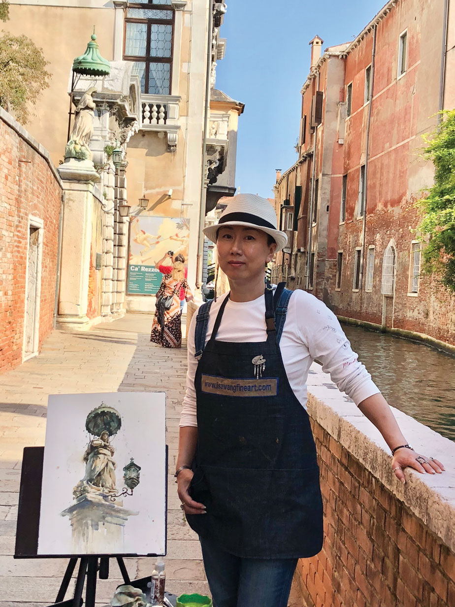 Painting in Venice - Working on a high-up statue along a narrow Venetian walkway gave the artist quite a neck ache — but she says the experience and the finished study were worth every moment.