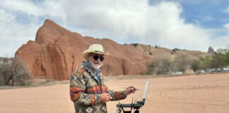 Jack McGowan, set up for plein air painting along Route 66