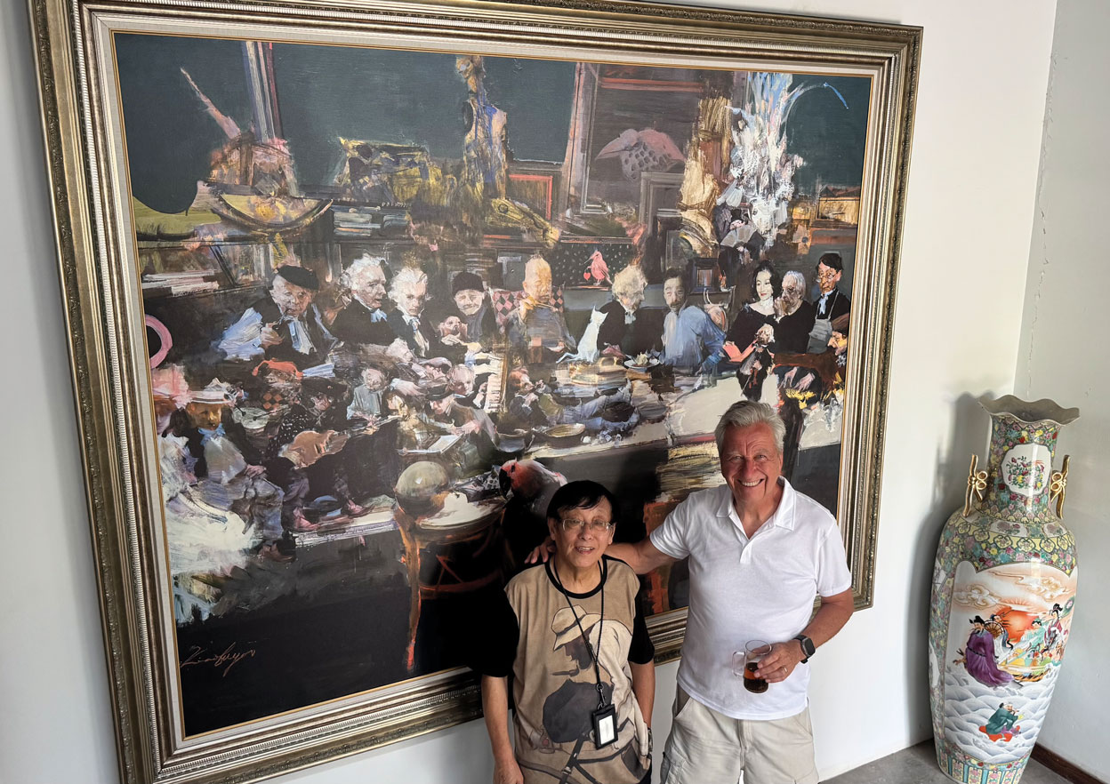 The journey concluded in Shanghai, where Eric met with several top Chinese artists, including oil painter Yu Xiaofu, a staunch advocate of traditional art skills who was heavily influenced by Russian realism artists early in his career.