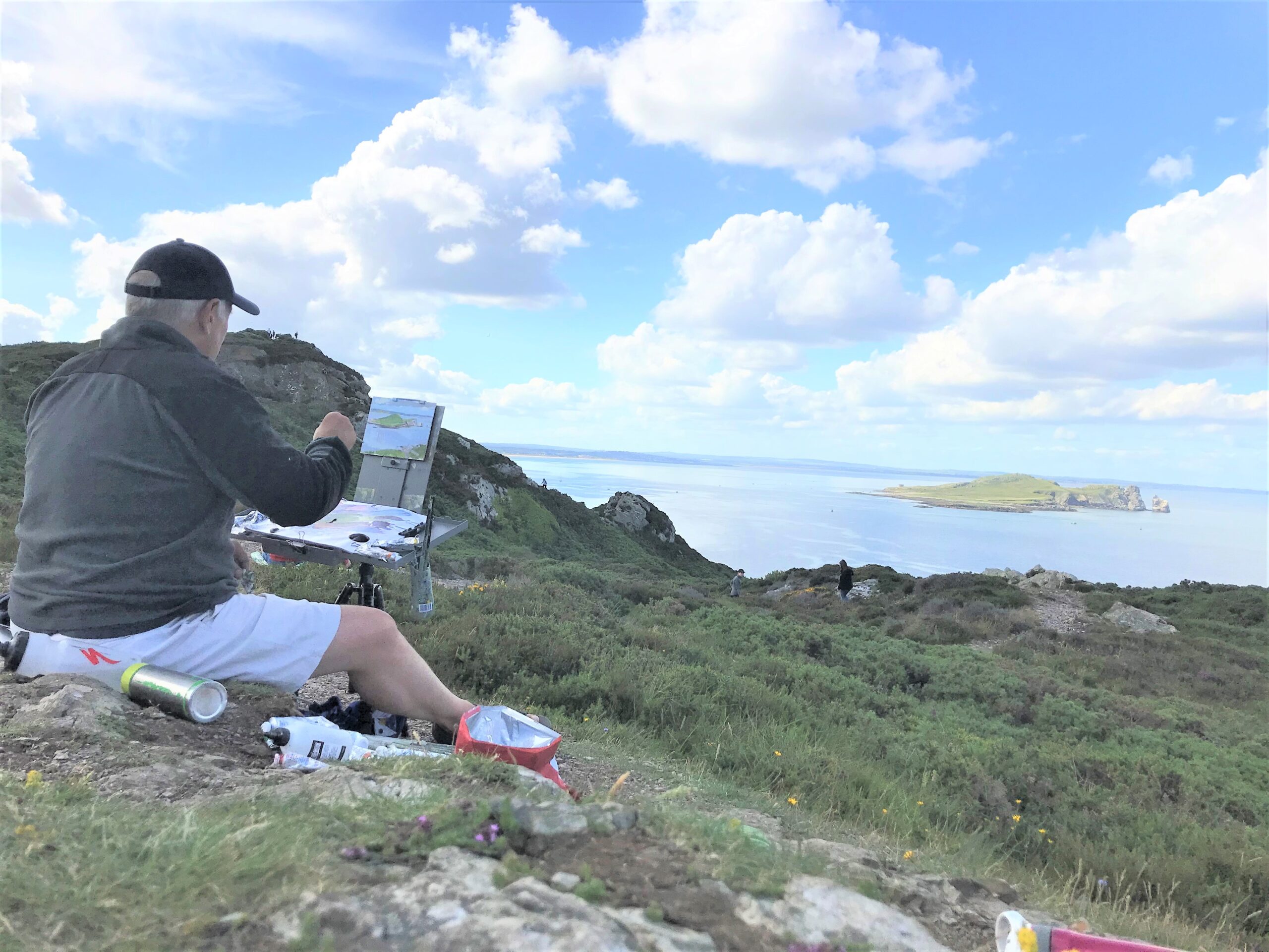 Steve Browning painting en plein air on a 6 x 8 in. board