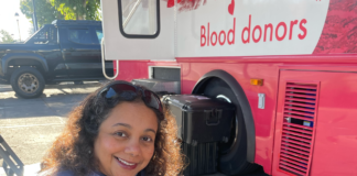 Suma CM - urban sketching at a local blood drive